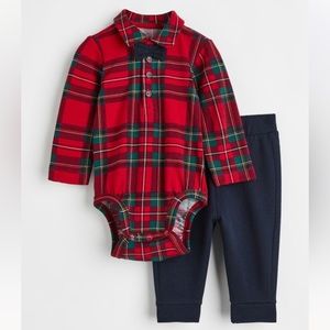 H&M Christmas set. Size 2-4 months. Baby boy. EUC ❄️